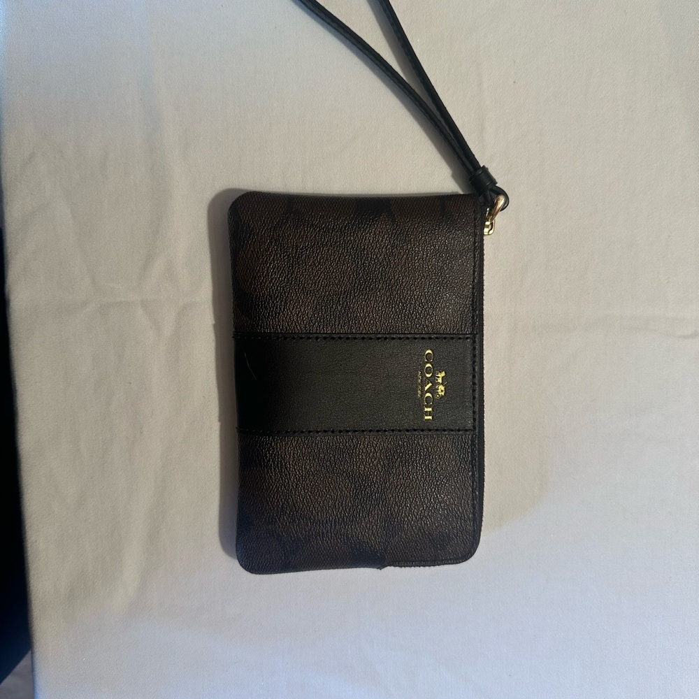 Coach Women’s Black and Brown Leather Wristlet